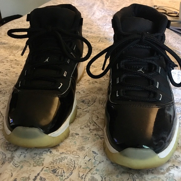 Men’s Nike Jordan’s 11Retro jubilee 25th Anniversary edition Size 10 - Picture 2 of 6